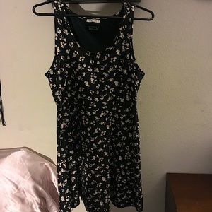 Vans stretchy floral mini dress